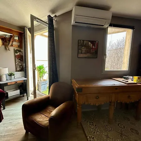 Polynice : Atypique Avec Terrasse Au Coeur D'antigone Apartment